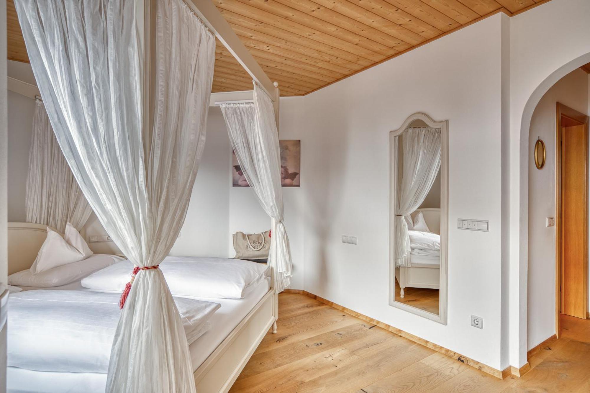 Hotel Berghaus Rosengarten ノーヴァ・レヴァンテ 部屋 写真